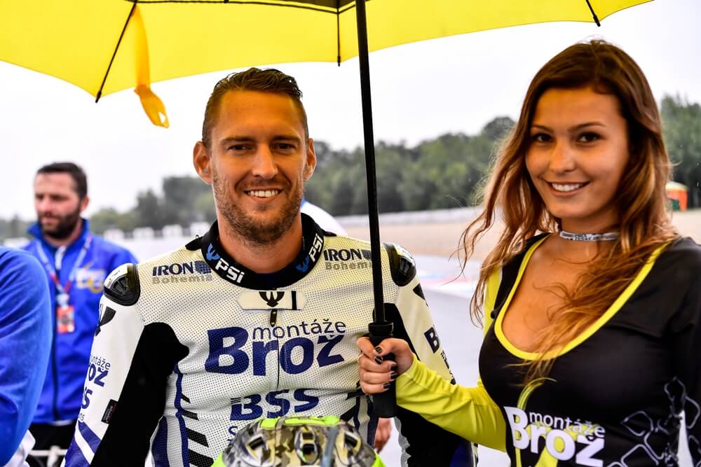 Kombin&eacute;za_MotoGP_psihub&iacute;k_anthony_west